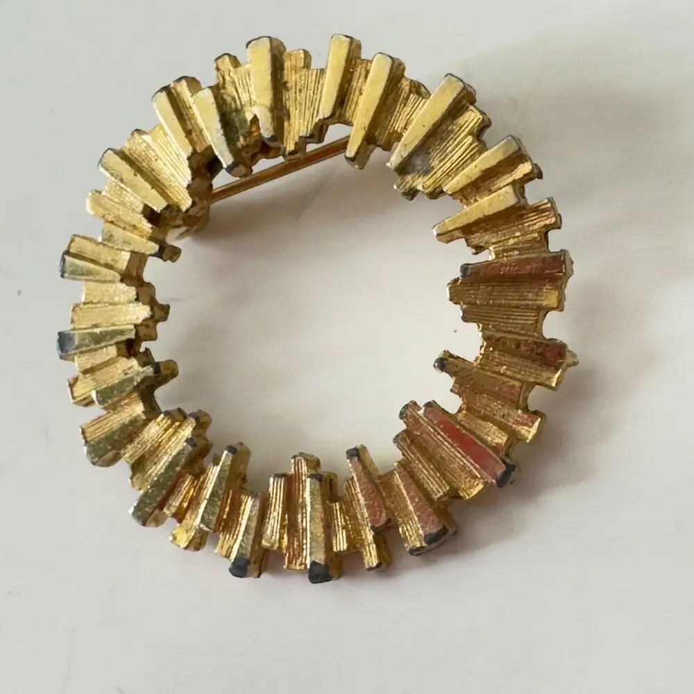 Vintage lot gold